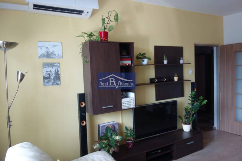 03 - EXNÁROVA.jpg