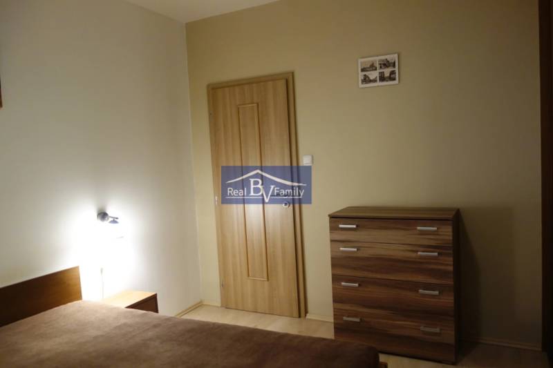 08 - EXNÁROVA.jpg
