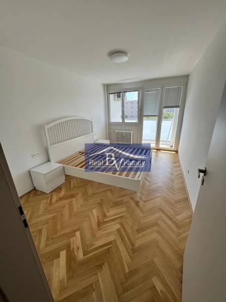 09 - ŠALVIOVÁ.jpg