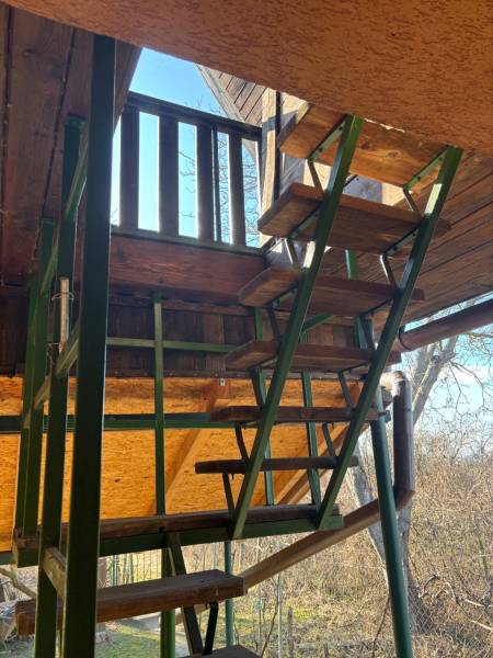 15 - PODLUŽANY.JPG