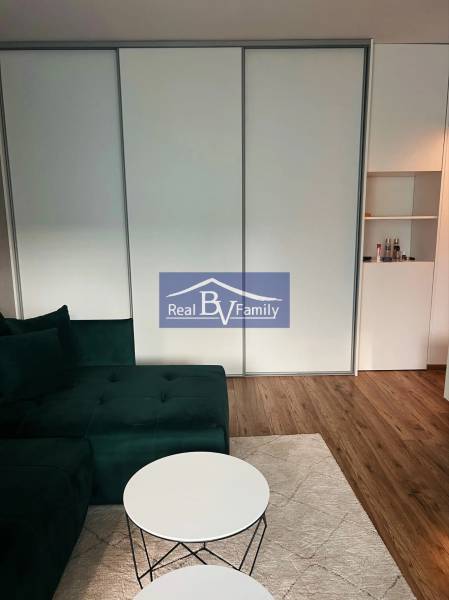 02 - NOVOHORSKÁ.jpg