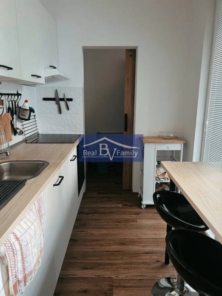 04 - NOVOHORSKÁ.jpg