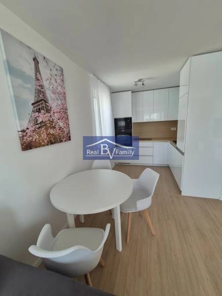 03 - EDUARDA WENZLA.jpg