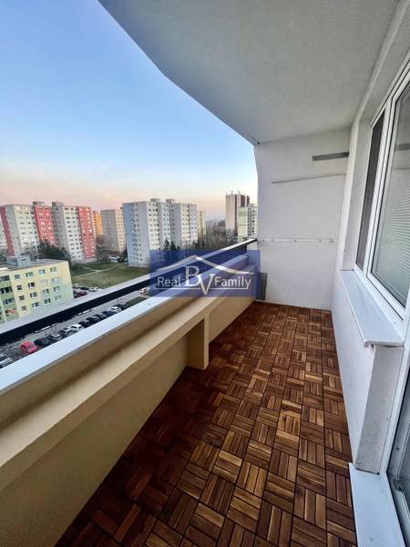 07 - ROVNIANKOVA.jpg