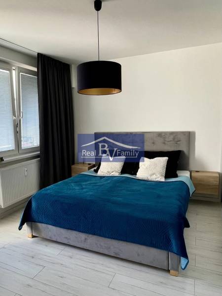 05 - ROVNIANKOVA.jpg