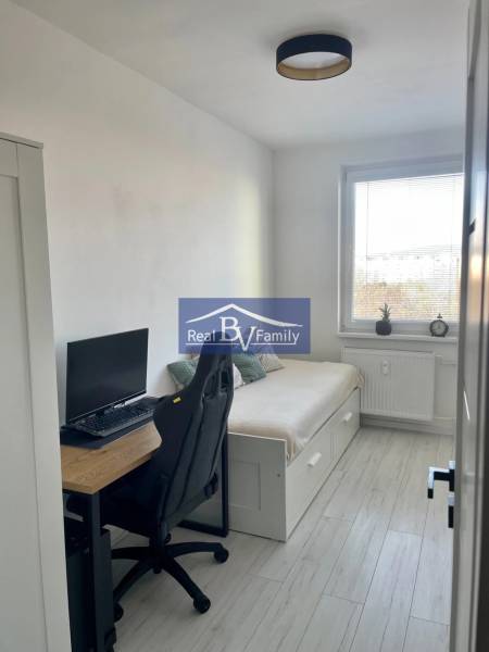 15 - ROVNIANKOVA.jpg