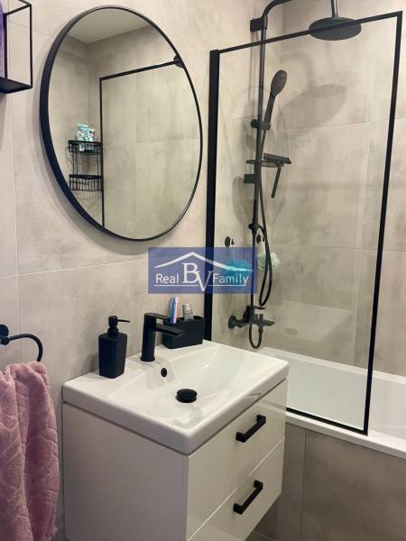 10 - ROVNIANKOVA.jpg